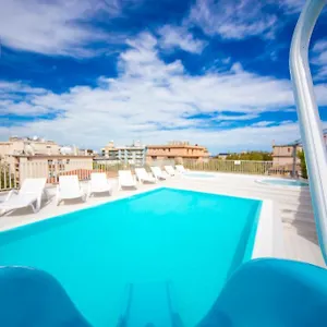 hotel-oberdan.riccione-hotels.org/